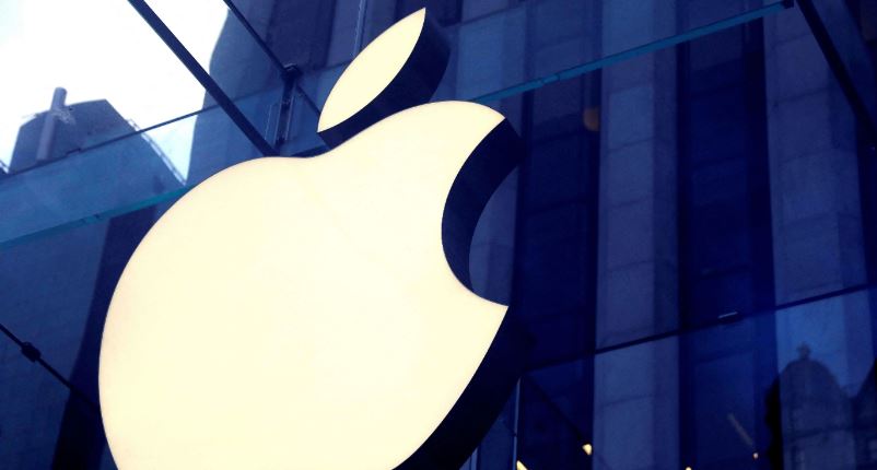 "آبل" تطرح نموذج ذكاء اصطناعي أكثر أمانًا.. إليك مميزاته